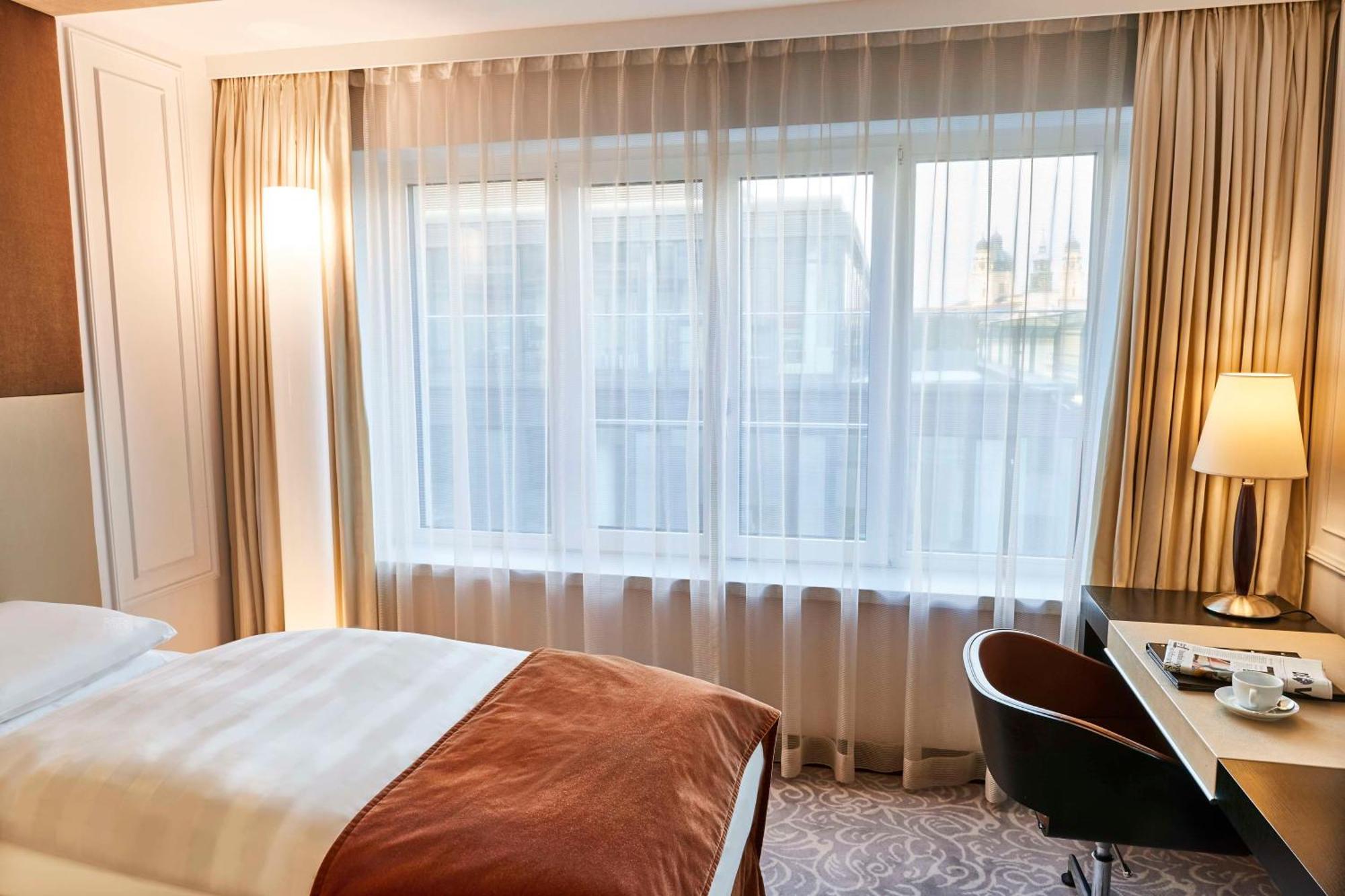 Vier Jahreszeiten Kempinski Muenchen Kültér fotó